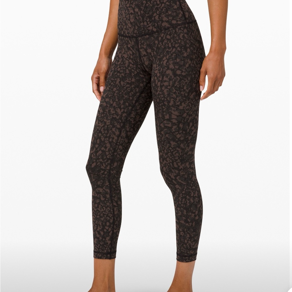 Lululemon Athletica Wunder Under 25” Black and Brown Patterned Leggings